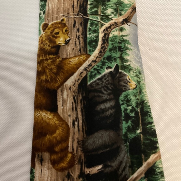 Endangered Species Men’s Preowned Neckties Multi Animal & 2 Bear Climbing A Tree - Picture 2 of 12